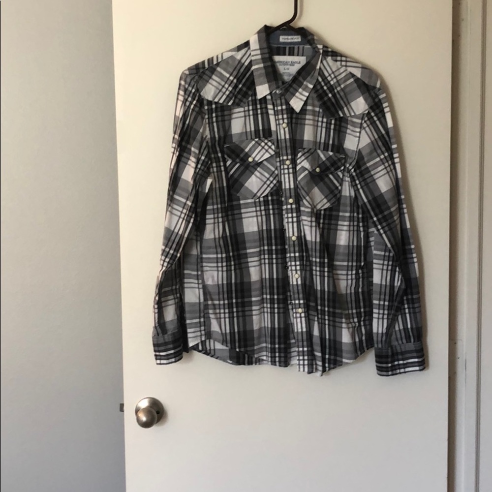AEO Black and White Plaid Button Down